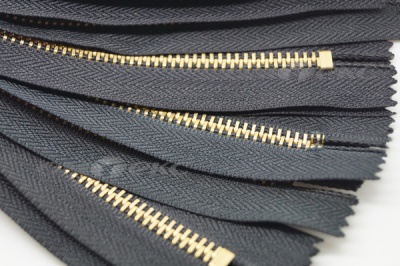 18см молнии джинсовые №322 черный авт. т4 латунь - купить в Ханты-Мансийске. Цена: 28.62 руб.